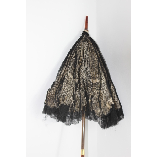 314 - ANTIQUE LADIES PARASOL WITH BAKELITE HANDLE 
48CM