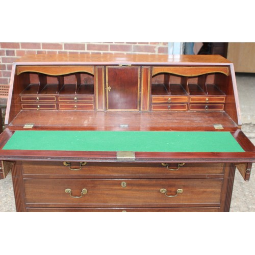 41 - ANTIQUE GEORGIAN BUREAU 
118 X 53 X 110CM