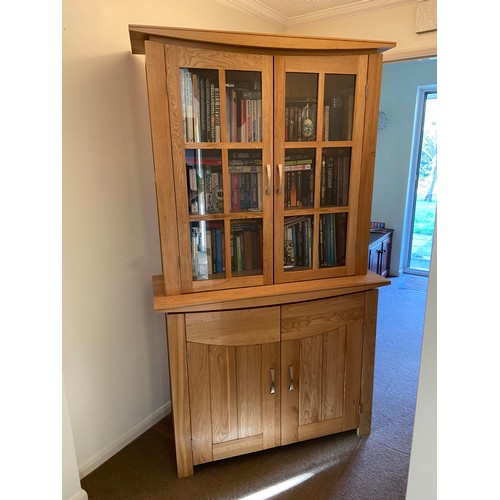 15 - MODERN BEECH AND GLASS DRESSER
110 X 46 X 190CM