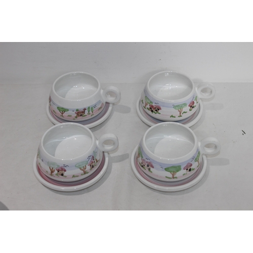 236 - VINTAGE INTERESTING ITALIAN TEASET