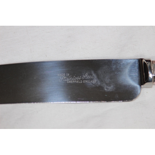 351 - LARGE LEATHER TOPPED CANTEEN OF SHEFFIELD CUTLERY
76 X 47 CM