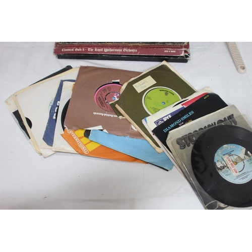 383 - QUANTITY OF VINTAGE RECORDS INCLUDING 7 INCH SINGLES