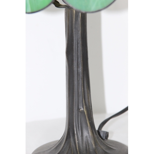 118 - TIFFANY STYLE LAMP
47CM