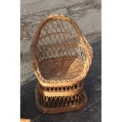 412 - QUANTITY OF WICKER ITEMS