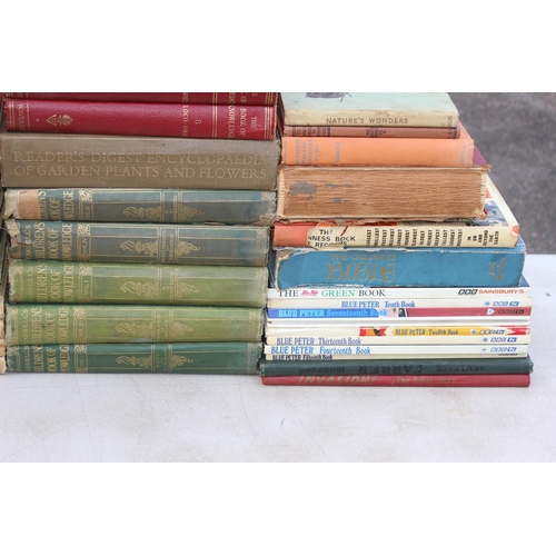 288 - LARGE QUANTITY OF CHILDREN'S BOOKS, ANNUALS ETC