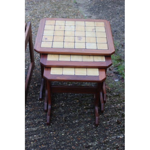 70 - VINTAGE RETRO TILED TOPPED TABLE AND GPLAN TILED NEST OF TABLES 
95 X 48 X 40CM