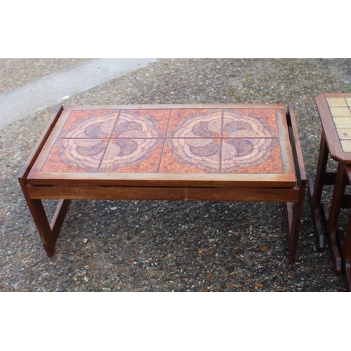 70 - VINTAGE RETRO TILED TOPPED TABLE AND GPLAN TILED NEST OF TABLES 
95 X 48 X 40CM