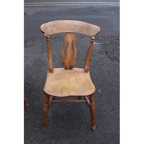 1 - 4 X VINTAGE PINE CHAIRS - A/F
39 X 39 X 82CM