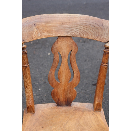 1 - 4 X VINTAGE PINE CHAIRS - A/F
39 X 39 X 82CM