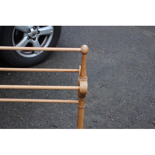 2 - VINTAGE PINE TOWEL RAIL
63 X 87CM