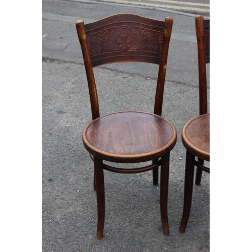 20 - 4 X OLD VINTAGE THONET BENTWOOD CAFE DINING CHAIRS
42 X 42 X 90CM