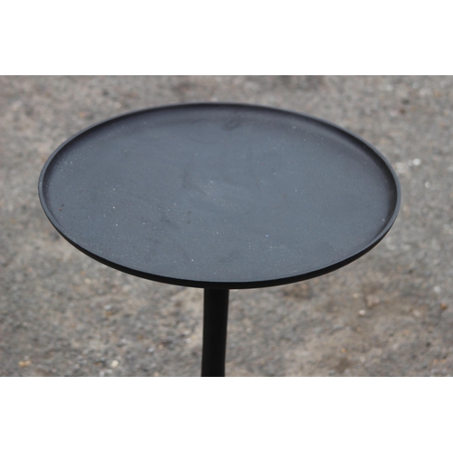 26 - METAL OCCAISSIONAL TABLE 
52 X 40CM