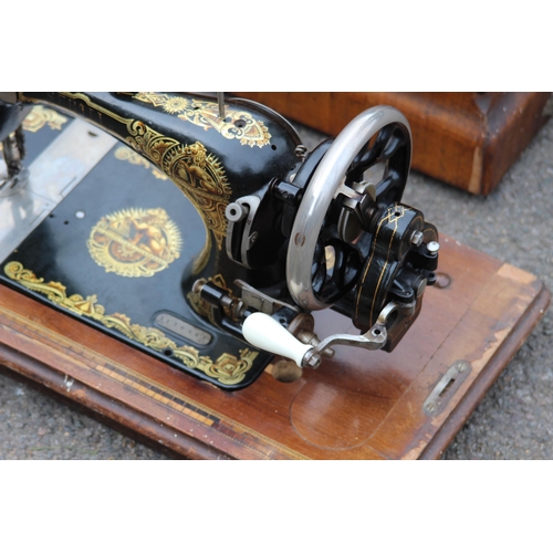 249 - VINTAGE SEWING MACHINE