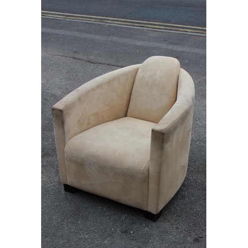 16 - Art Deco STYLE SUEDE CHAIR
70 X 60 X 88CM