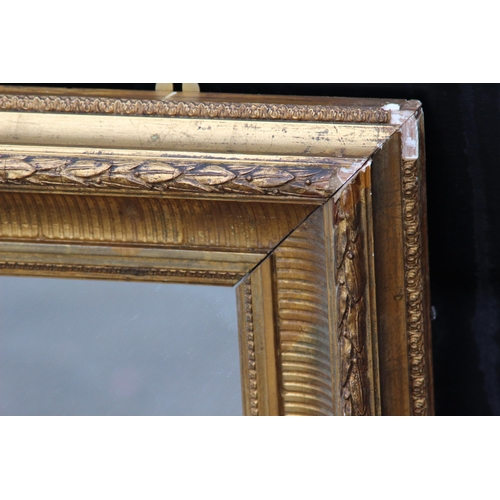 137 - ANTIQUE GILT FRAMED MIRROR
86.5 X 67CM