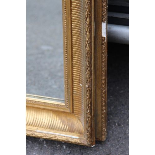 137 - ANTIQUE GILT FRAMED MIRROR
86.5 X 67CM