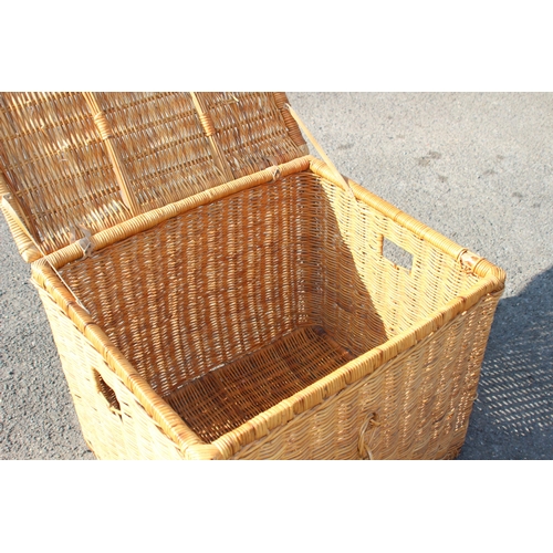 127 - LARGE WICKER STORAGE TRUNK 
70 X 58 X 58CM