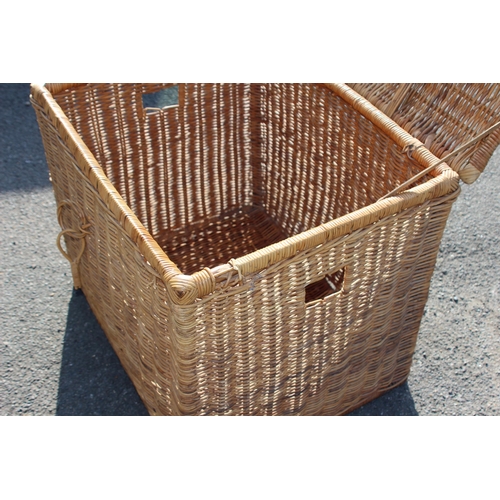 127 - LARGE WICKER STORAGE TRUNK 
70 X 58 X 58CM