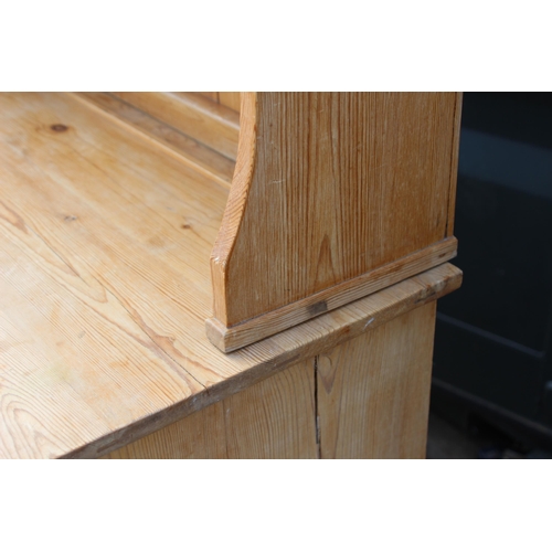 38 - PINE DRESSER
92 X 48 X 224CM