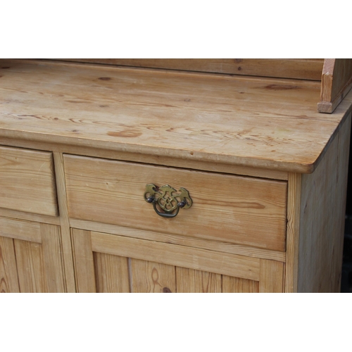 38 - PINE DRESSER
92 X 48 X 224CM