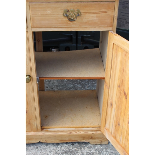 38 - PINE DRESSER
92 X 48 X 224CM