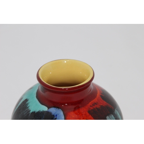 562 - POOLE POTTERY VOLCANO BULB VASE
10CM