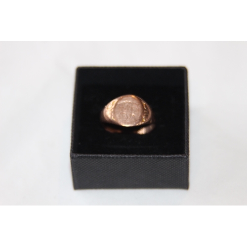 792 - 9CT GOLD SIGNET RING - BIRMINGHAM 1918 - 2.95G IN ROSE GOLD