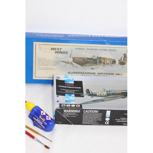 257 - 2 X AIRCRAFTS KITS