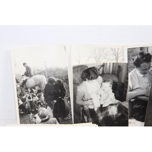 271 - QUANTITY OF VINTAGE PHOTOGRAPHS