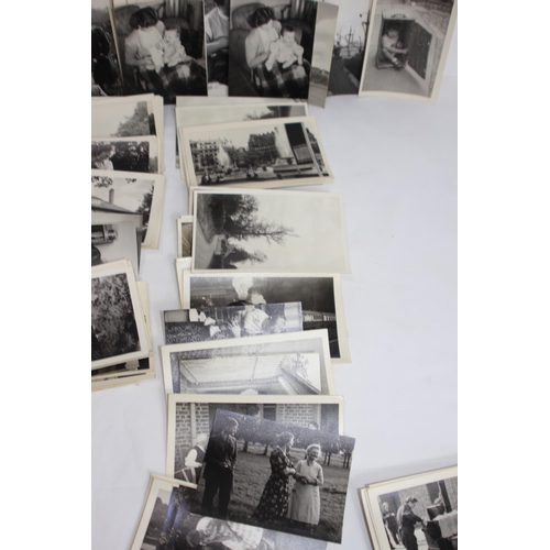 271 - QUANTITY OF VINTAGE PHOTOGRAPHS