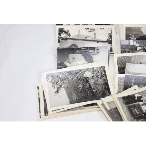 271 - QUANTITY OF VINTAGE PHOTOGRAPHS