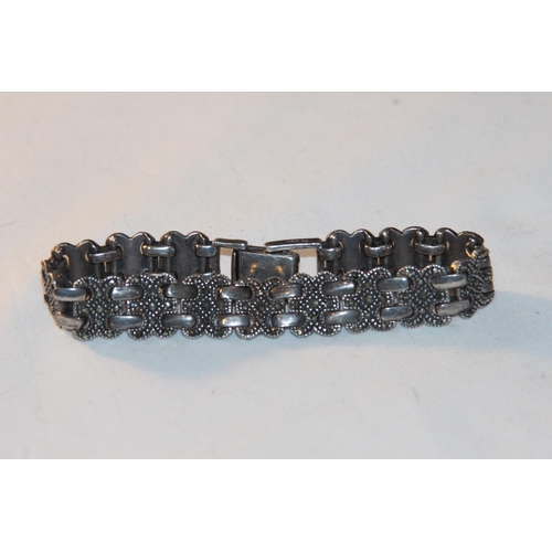 690 - ORNATE SILVER BRACELET - 40G