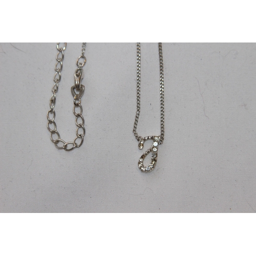 697 - SILVER LETTER FORM NECKLACE