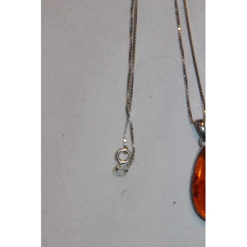 710 - TEAR DROP AMBER COLOURED SET SILVER PENDANT NECKLACE