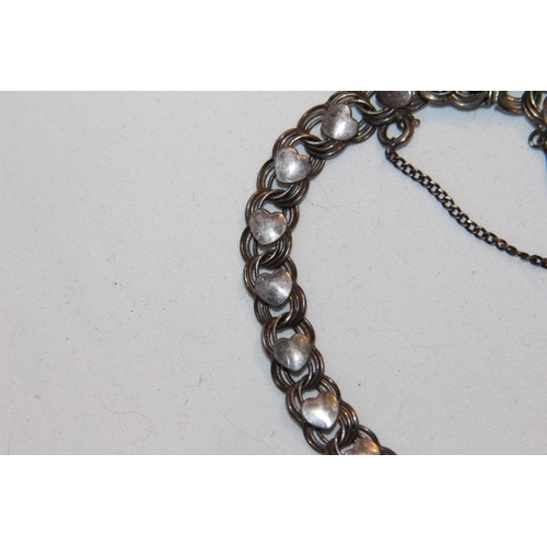 712 - HEART DESIGN SILVER BRACELET