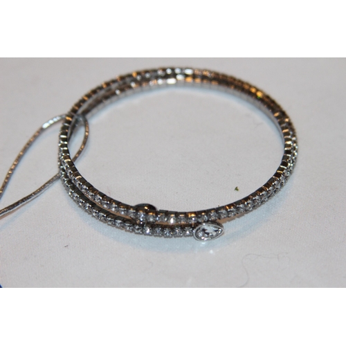 716 - BOXED SWAVORSKI CRYSTAL BRACELET