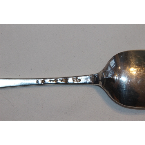 718 - GEORGE II SILVER SPOON - LONDON 1748 - 34.5G