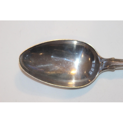 724 - FIDDLE AND SHELL SILVER SERVING SPOON - LONDON 1807 - 96G