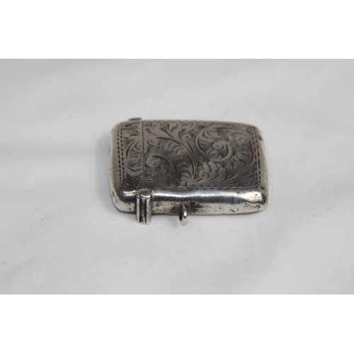 734 - GERORGE V SILVER BRIGHT-CUT SILVER VESTA CASE BY G F WESTWOOD AND SONS - BIRMINGHAM 1914