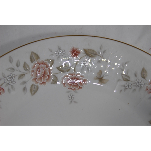 215 - QUANTITY OF ROYAL ALBERT AUTUMN SUNLIGHT PLATES