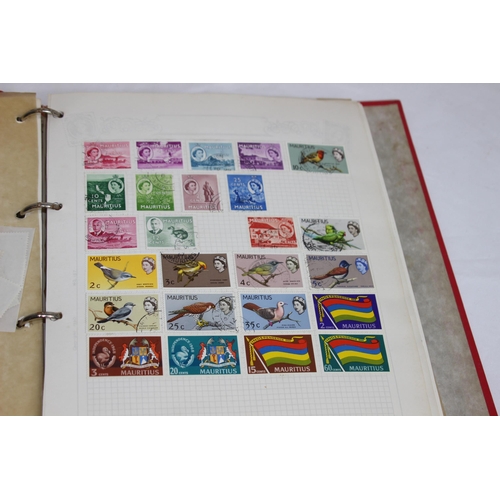 302 - 4 X GOOD STAMP ALBUMS