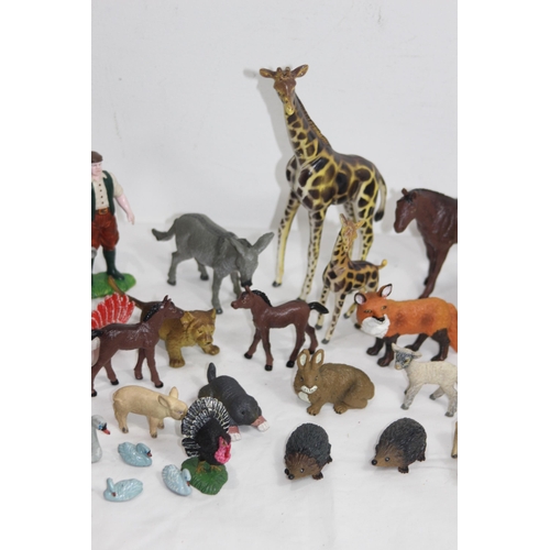 465 - BOX OF VINTAGE ANIMALS ETC