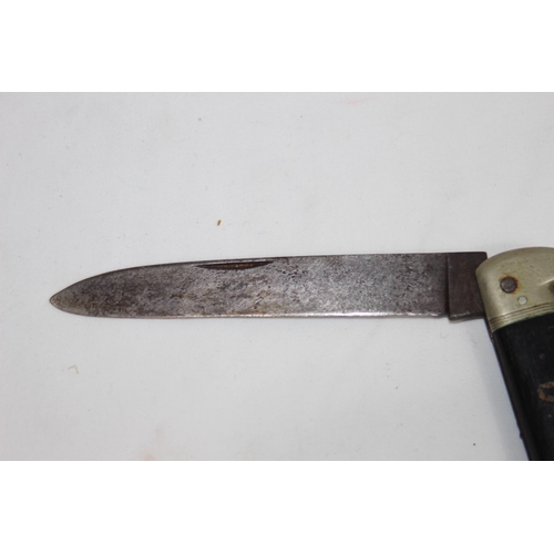 596 - VINTAGE PENKNIFE
15CM CLOSED