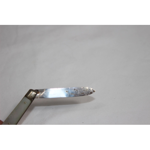 753 - SHEFFIELD SILVER BLADED MOTHER OF PEARL HANDLED FOLDING FRUIT KNIFE - 1935