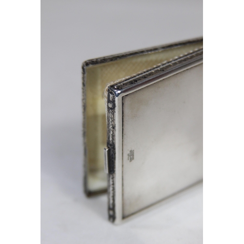 774 - CHARME STERLING SILVER COMPACT WITH BRIGHT-CUT EDGE AND FRONT DECORATION