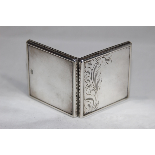 774 - CHARME STERLING SILVER COMPACT WITH BRIGHT-CUT EDGE AND FRONT DECORATION