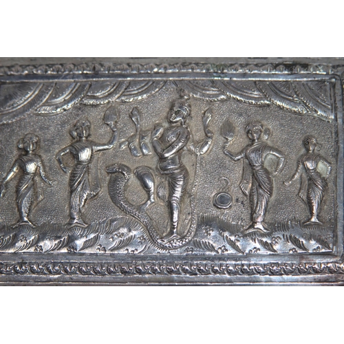 782 - INDIAN SILVER WHITE METAL CIGARETTE BOX WITH INSCRIPTION WITH LINKS TO DONGOLA, CITY IN SUDAN, PRESE... 