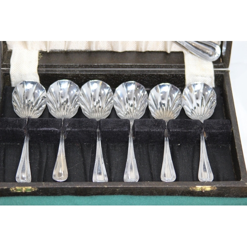 312 - QUANTITY OF SILVER PLATED WARES INCLUDING SET OF SIX NAPKIN RINGS, MOTHER OF PEARL HANDLED SERVERS A... 