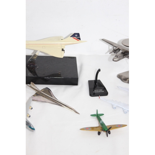 468 - QUANTITY OF VINTAGE TOY AEROPLANES INCLUDING CONCORDE AND A NOVELTY TABLE LIGHTER IN FORM OF A PLANE