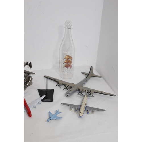 468 - QUANTITY OF VINTAGE TOY AEROPLANES INCLUDING CONCORDE AND A NOVELTY TABLE LIGHTER IN FORM OF A PLANE